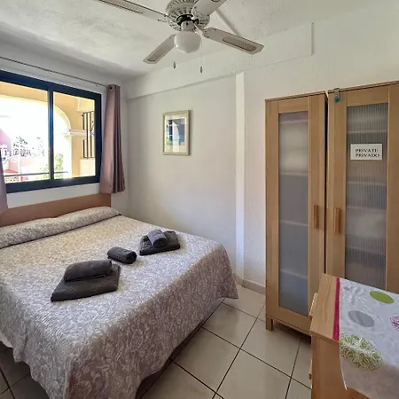 Апартаменты Studio In Castle Harbour With Pool Viewc008