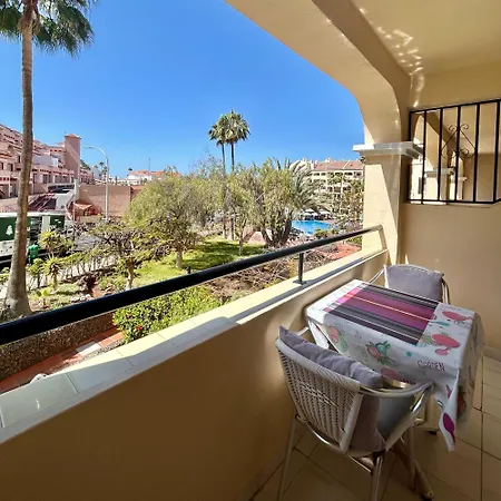 Appartement Studio In Castle Harbour With Pool Viewc008 Los Cristianos (Tenerife)